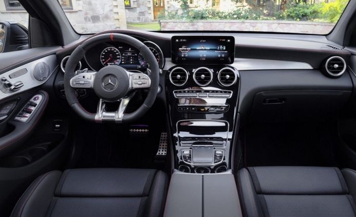 Mercedes-AMG GLC 43 4MATIC Coupé - interior