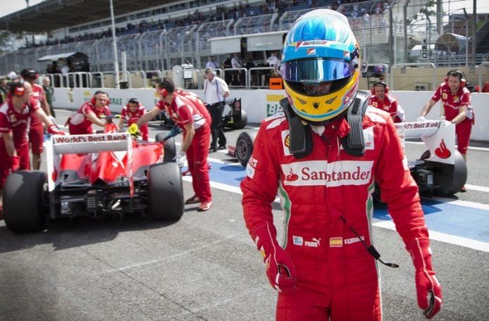 Alonso marca el mejor tiempo en los primeros libres de Spa