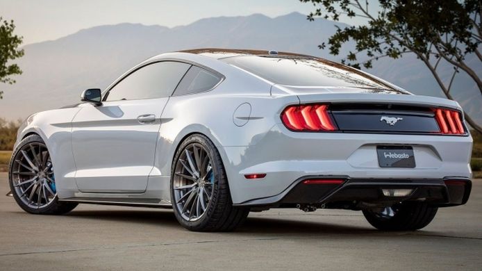 Ford Mustang Lithium - posterior
