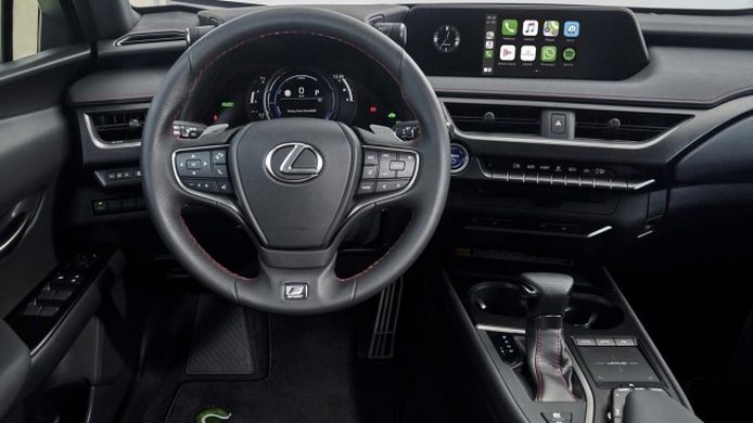 Lexus UX 250h Tennis Cup Edition - interior