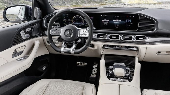 Mercedes-AMG GLE 63 4MATIC+ 2020 - interior