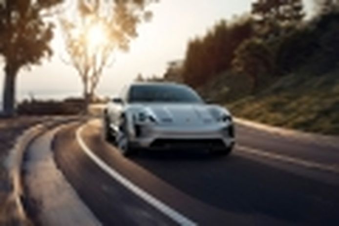 Porsche desarrolla una nueva tracción total para eléctricos con cuatro motores