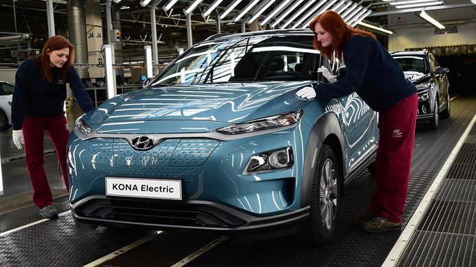 Se eleva la producción del Hyundai Kona Eléctrico para atender la creciente demanda