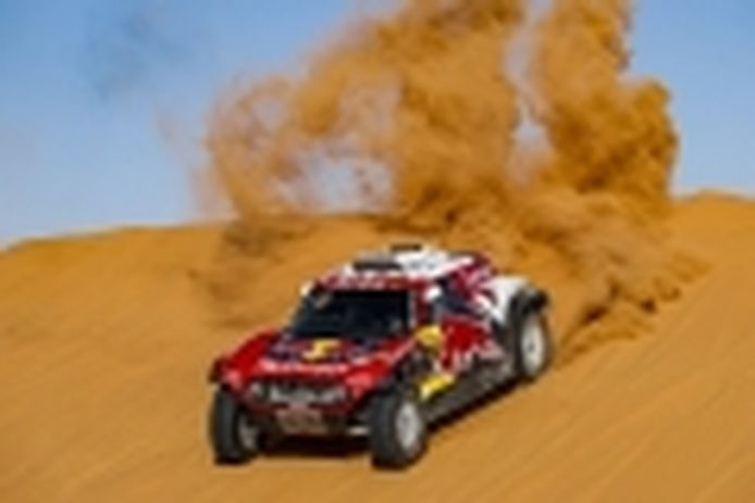 Carlos Sainz gana su tercer Dakar en coches a los 57 años