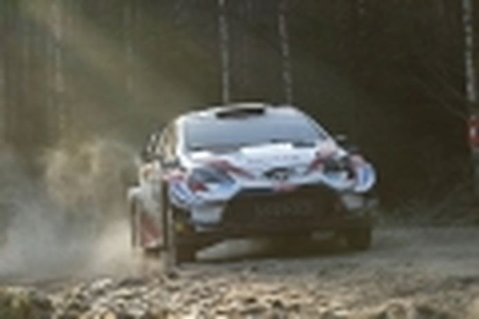 Rovanperä y Latvala lideran el peculiar doble shakedown del Rally de Suecia