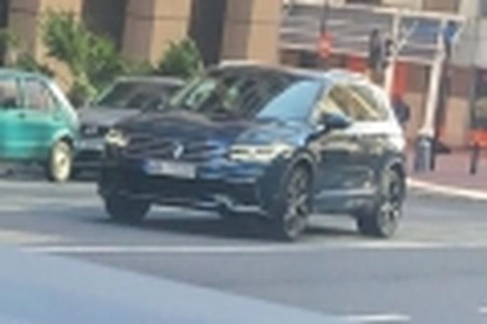 Nueva filtración del Volkswagen Tiguan Facelift, la imagen frontal al descubierto
