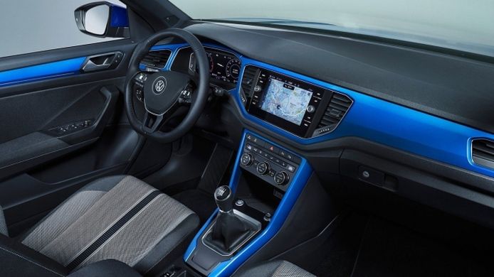 Volkswagen T-Roc Cabrio - interior