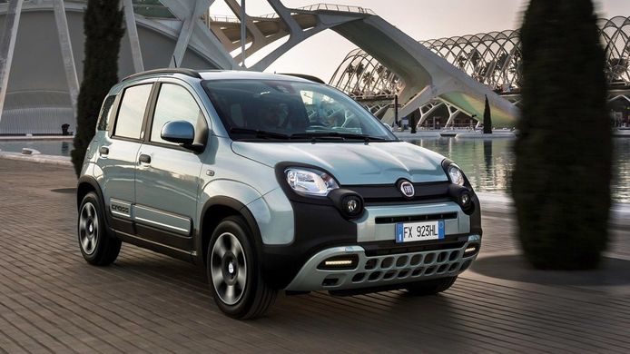 Precios del Fiat Panda Hybrid, el pequeño coche urbano italiano se electrifica