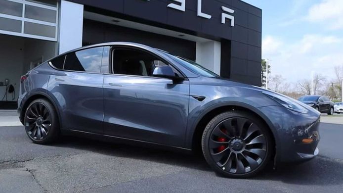 El coronavirus no cancela las entregas del nuevo Tesla Model Y en California