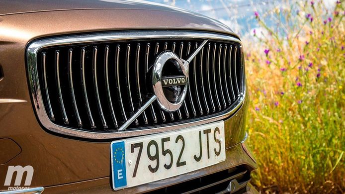 Volvo reanuda la actividad en sus fábricas de Europa