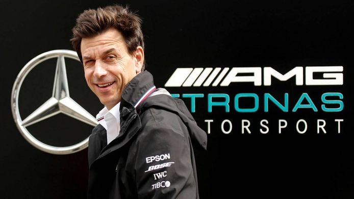 Wolff: «Mercedes suministrará motores a Aston Martin F1 y a sus coches de calle»