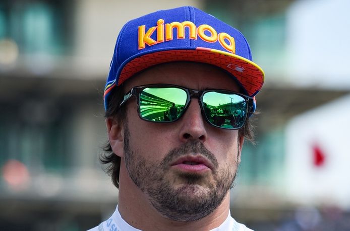 Abiteboul reconoce que Alonso «es una opción» para Renault en 2021