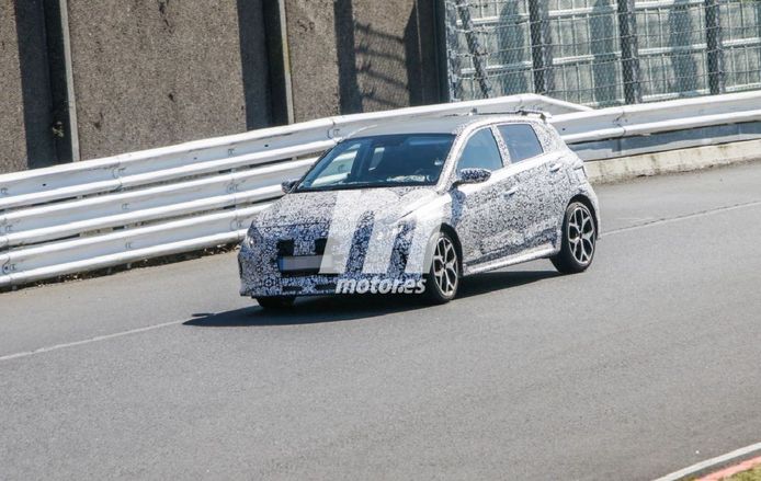 El nuevo Hyundai i20 N 2021 vuela en el asfalto de Nürburgring