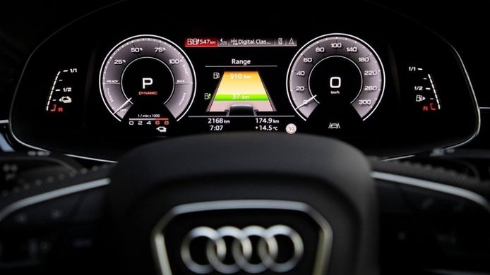 Audi Q7 TFSI e quattro - cuadro de instrumentos digital
