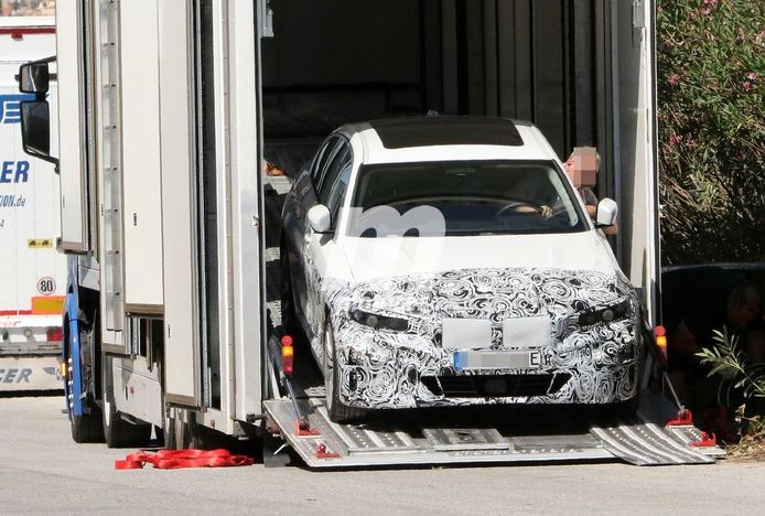 El futuro BMW Serie 3 EV, que llega en 2022, reaparece en fotos espía en el sur de Europa