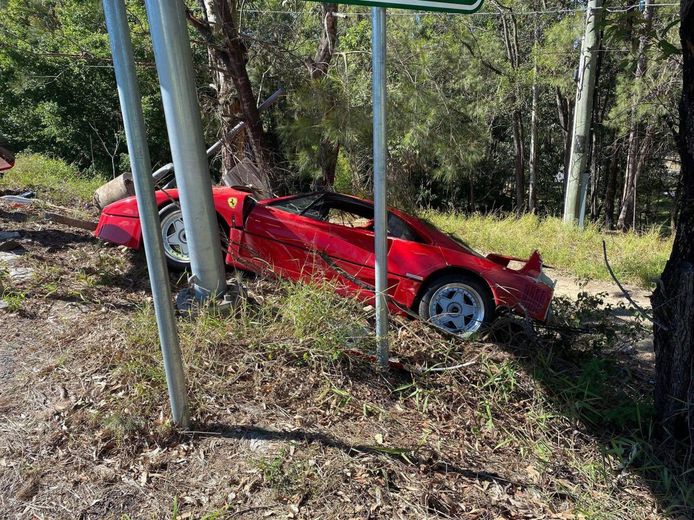 Destrozan un Ferrari F40 en Australia y ya van dos en el último medio año