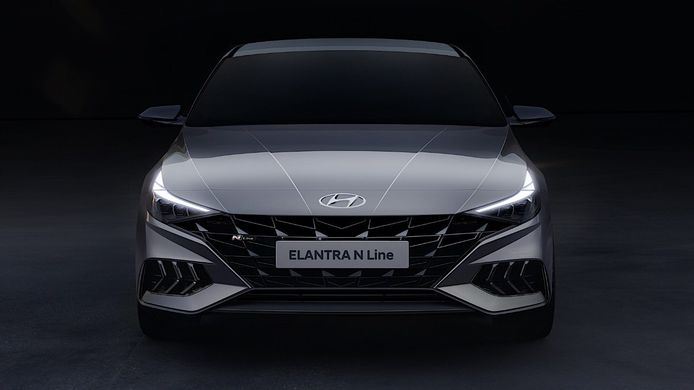El Hyundai Elantra N Line luce espectacular en su primera sesión de fotos