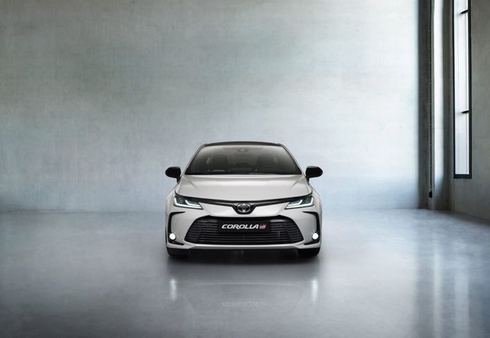 Toyota Corolla Sedán GR-Sport, el sedán compacto más deportivo llega en 2021