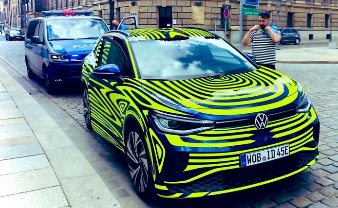 La policía alemana se interesa por el nuevo Volkswagen ID.4