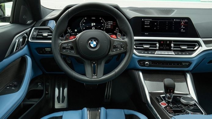 BMW M4 Coupé 2021 - interior