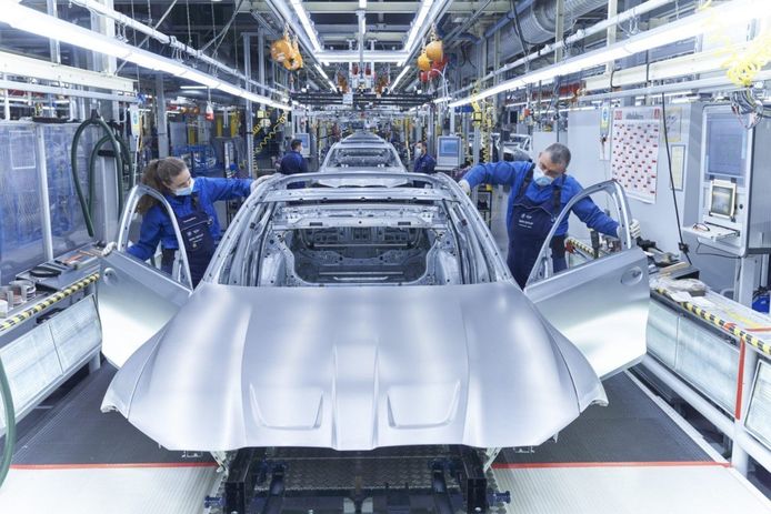 El BMW M3 Competition 2021, ya con precios, entra en producción en Múnich
