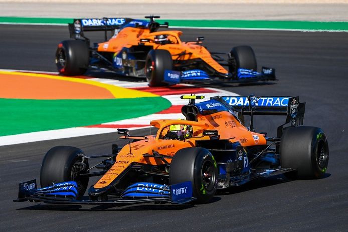 Sainz y Norris, la «gran ventaja» de McLaren frente a Racing Point y Renault