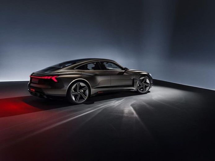 El Audi e-tron GT 2022, ya a la venta en España y con precios en Italia