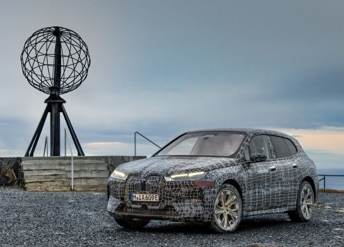 Los prototipos del BMW iX 2022 afrontan las últimas pruebas de invierno en Noruega