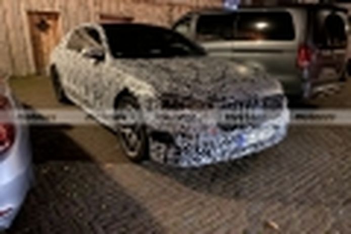 Nuevas fotos espía del Mercedes-AMG S 63e 4MATIC 2022, la berlina deportiva cazada