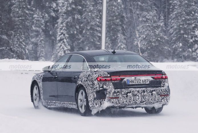 Foto espía Audi a8 L Facelift 2022 - exterior