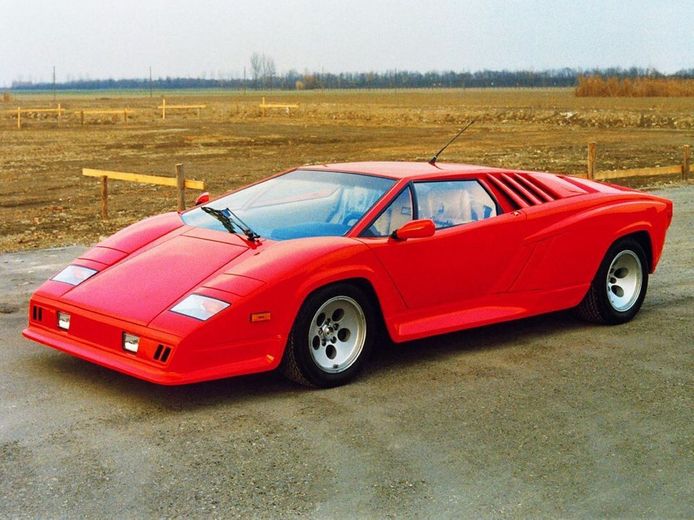 La historia del desconocido Lamborghini L150, el inédito restyling del Countach