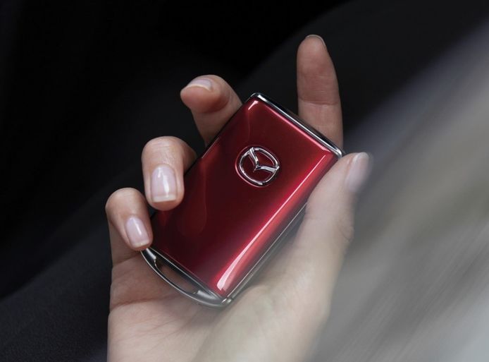 Mazda Alemania amplía el equipamiento opcional con nuevas llaves de color carrocería 