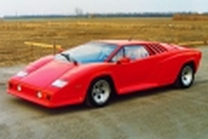 La historia del desconocido Lamborghini L150, el inédito restyling del Countach
