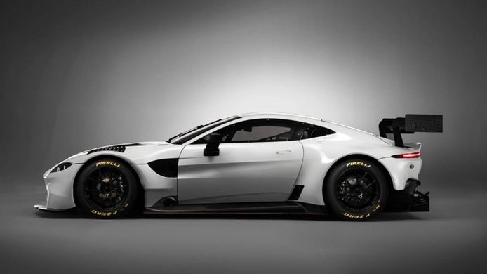 Racing One quiere competir con un Aston Martin Vantage GT3 en el DTM