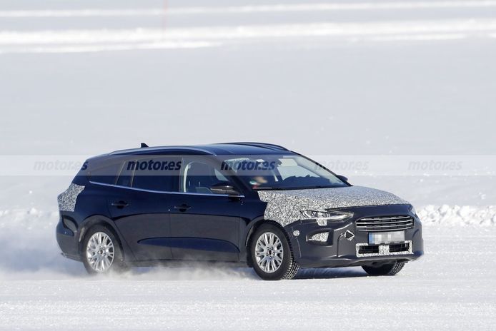 Cazado el facelift del Ford Focus Active SportBreak durante sus pruebas de invierno