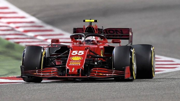 Sainz suma sus primeros puntos con Ferrari: «Muy contento con mi ritmo»