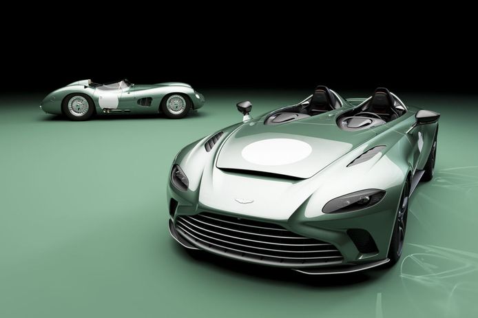 El Aston Martin V12 Speedster estrena una atractiva versión inspirada en el DBR1