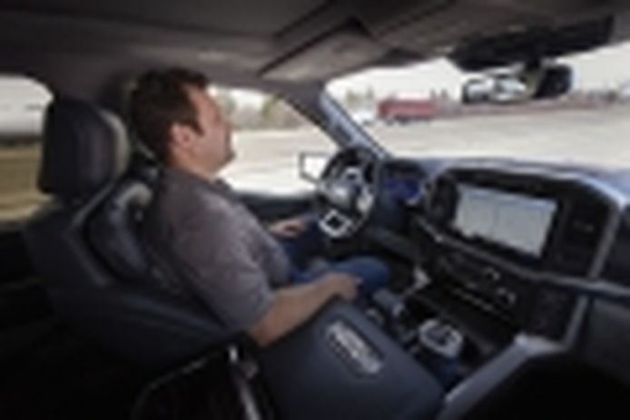 Ford Blue Cruise: el nuevo sistema de conducción 'manos libres' que supera a Autopilot