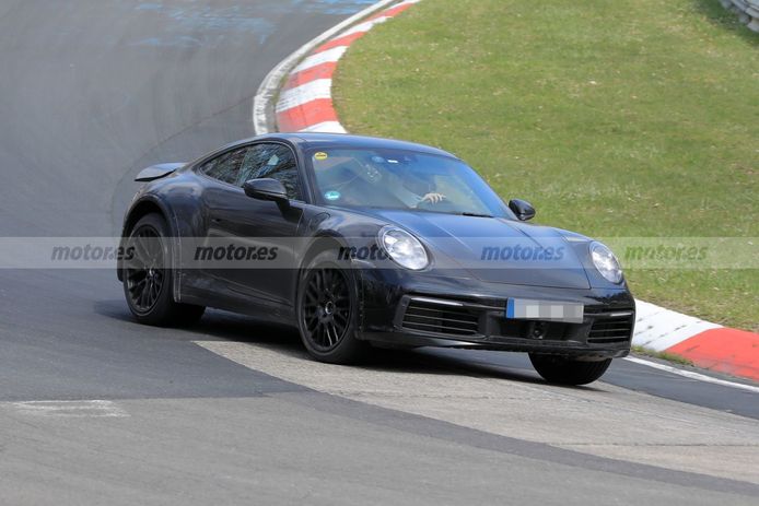 Las mulas del futuro Porsche 911 Safari a fondo en Nürburgring