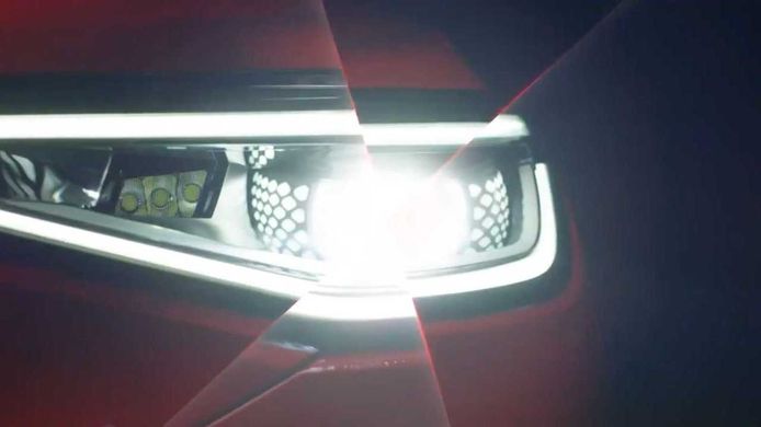 El futuro Volkswagen ID.4 GTX nos muestra sus ópticas antes de su presentación