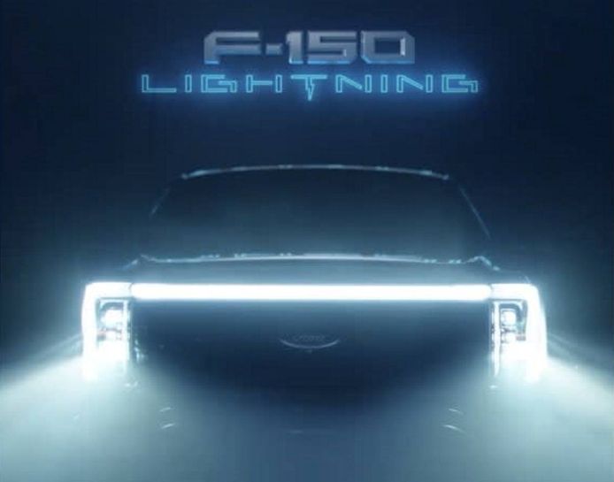 Nueva imagen del frontal del Ford F-150 Lightning antes de su presentación