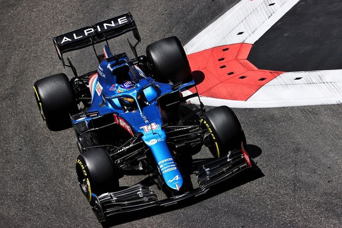 Alonso, 8º pero con ganas de más: «Ocon no estaba por la labor de hacer rebufos»