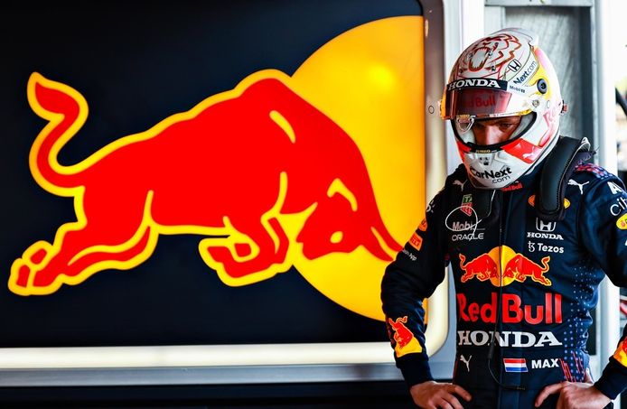 Los Red Bull y Hamilton, asqueados: «Menuda clasificación estúpida»