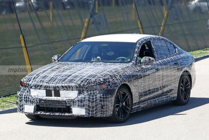 El futuro BMW Serie 5 G60 híbrido se deja ver con más detalle