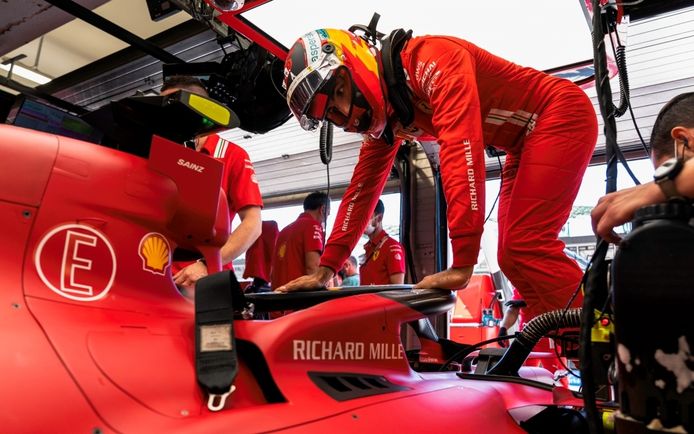 Ferrari cambia el motor de Sainz, que se acerca a la sanción