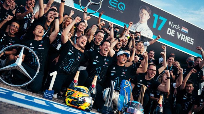 Nyck de Vries pasa a la historia como el primer campeón del Mundo de Fórmula E