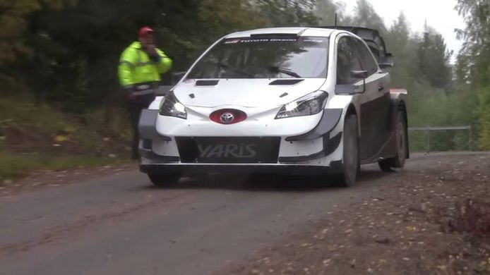 Esapekka Lappi prueba el Toyota Yaris WRC de cara al Rally de Finlandia