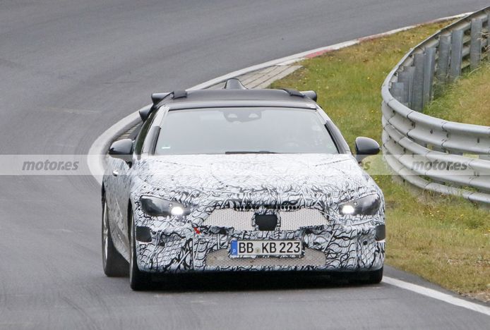 El nuevo Mercedes CLE Cabrio 2023 se enfrenta a sus primeras pruebas en Nürburgring