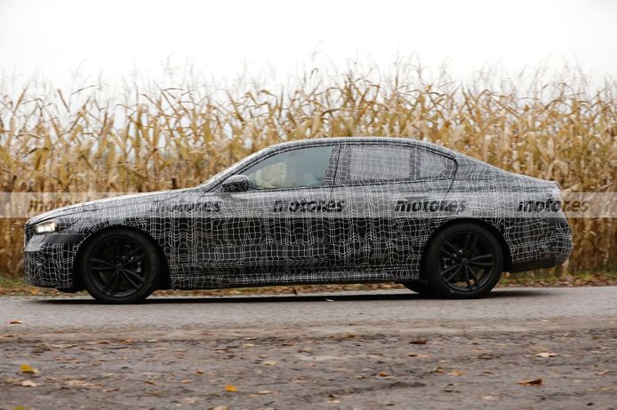 Foto espía BMW Serie 5 G60 2024 - exterior