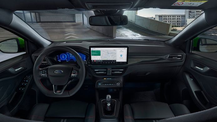 Ford Focus ST 2022 - interior